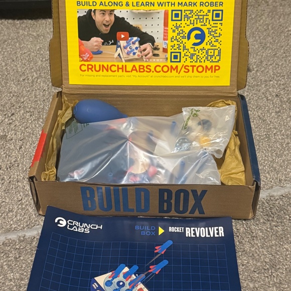 Crunch Labs Build Box- Rocket Revolver - Picture 2 of 3